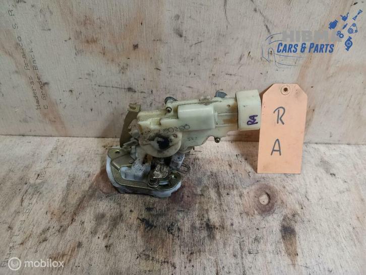 Toyota Yaris I Deurslotmechaniek Rechts Achter 1999 t/m 2005, Auto-onderdelen, Klein materiaal, Toyota, Gebruikt, Ophalen of Verzenden