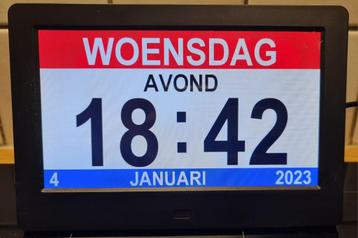 Digitale klok voor slechtzienden of personen met dementie beschikbaar voor biedingen