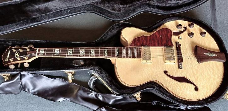 Ibanez Custom Artcore AF-125 état neuf., Musique & Instruments, Instruments à corde | Guitares | Électriques, Neuf, Hollow body