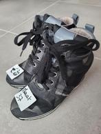 Calvin Klein schoenen met hak, Gris, Enlèvement ou Envoi, Chaussures à haut talons, Porté