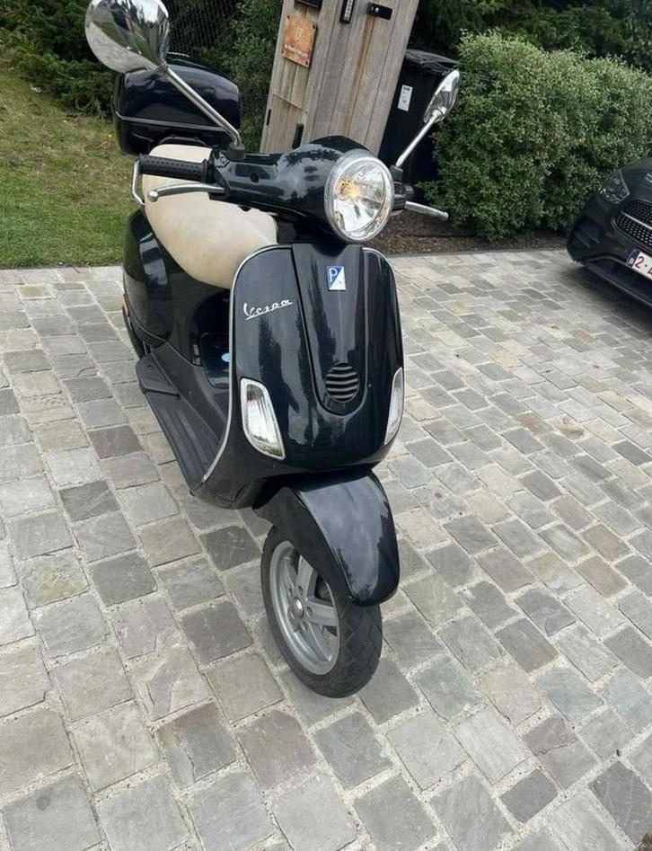 Vespa lx50 Touring, Fietsen en Brommers, Brommers | Overige merken, Zo goed als nieuw, Klasse B (45 km/u), Ophalen