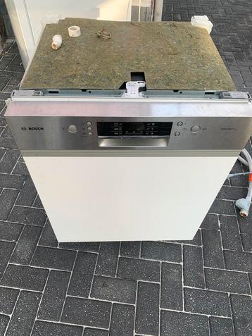 Vaatwaser Bosch silence plus beschikbaar voor biedingen