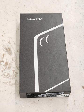 Samsung Zflip 7 256Gb beschikbaar voor biedingen