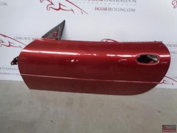Deur links Jaguar  XK8 XKR Kleur rood FJA3029AE beschikbaar voor biedingen