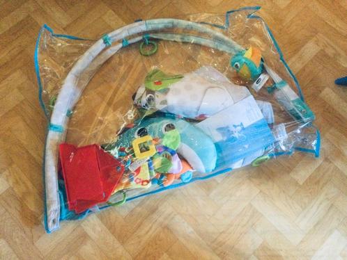 Speelmat in nieuwstaat, Enfants & Bébés, Jouets | Jouets de bébé, Comme neuf, Déguisement, Enlèvement