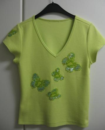 Fluogroen T-shirt met v-hals en strass, maat 38