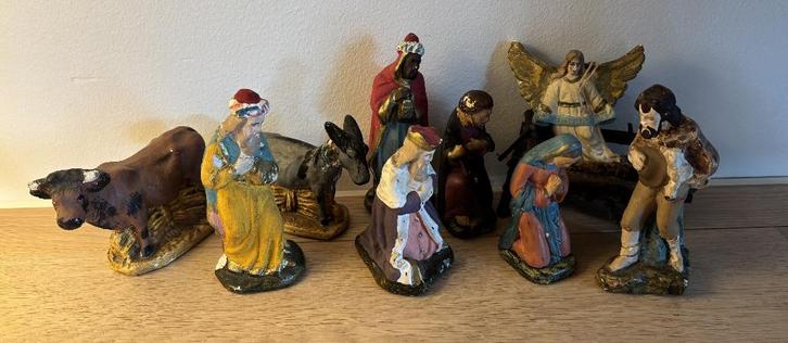 10 handgemaakte, oude kerstfiguren + kribbe, Diversen, Kerst, Gebruikt, Ophalen of Verzenden