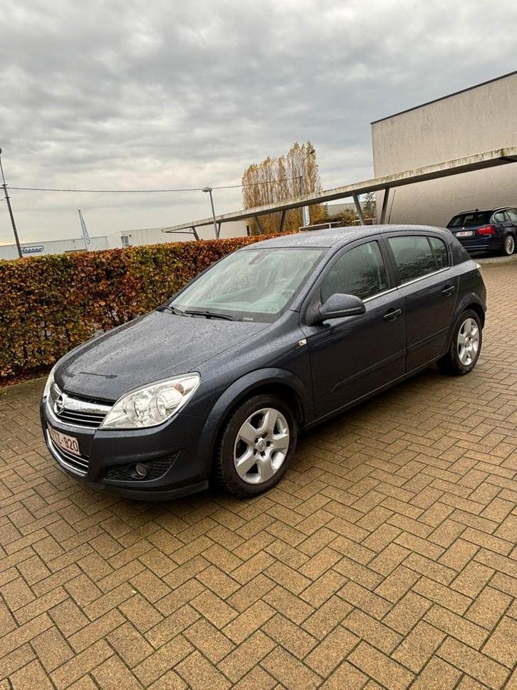Opel astra 2010, Auto's, Opel, Particulier, Astra, Elektrische ramen, Diesel, Euro 4, Onderhoudsboekje, Ophalen