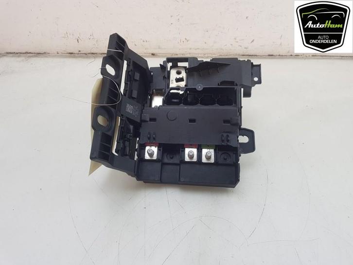 ZEKERINGKAST BMW X4 (G02) (01-2018/06-2020), Auto-onderdelen, Elektronica en Kabels, BMW, Gebruikt