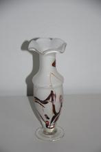 Vintage wit opaline gekleurd gevlamde vaas, Ophalen of Verzenden