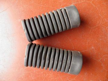 Goede rubbers voor voetensteun van Honda Wallaroo. beschikbaar voor biedingen