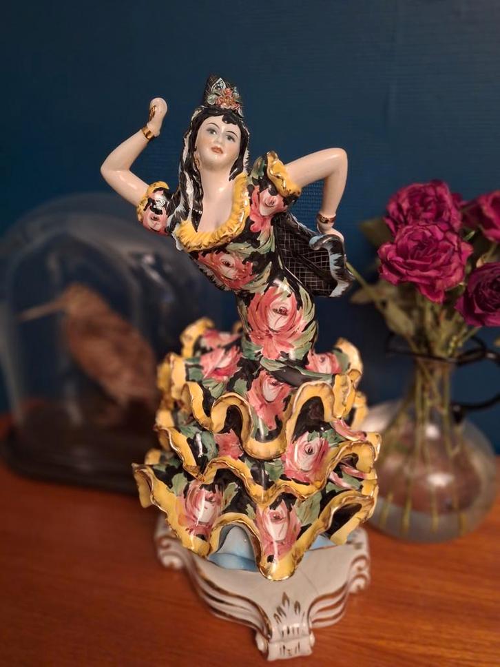 Spectaculair keramisch beeld - Spaanse danseres (Flamenco), Antiquités & Art, Antiquités | Céramique & Poterie, Enlèvement ou Envoi