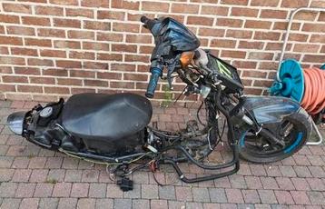Aerox a klasse frame plus lot onderdelen  beschikbaar voor biedingen