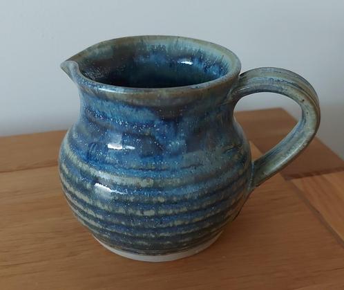 Melkkannetje in keramiek met merkteken, Antiek en Kunst, Curiosa en Brocante, Ophalen of Verzenden