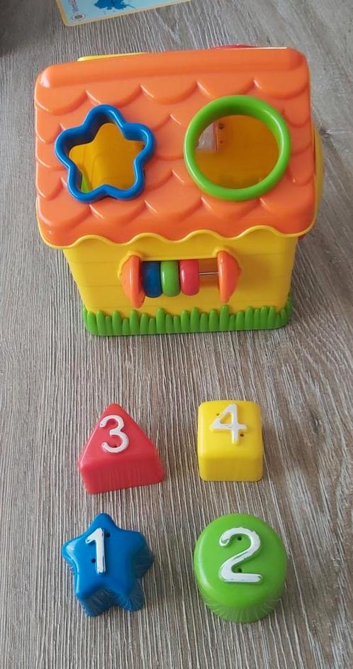 Belbébé steekhuisje met 4 blokjes., Kinderen en Baby's, Speelgoed | Babyspeelgoed, Ophalen of Verzenden