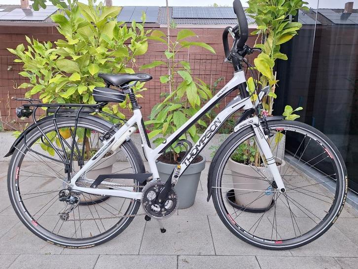 DAMESFIETS THOMPSON SPORTFIETS PRACHTIGE FIETS IN TOPSTAAT, Fietsen en Brommers, Fietsen | Dames | Damesfietsen, Zo goed als nieuw