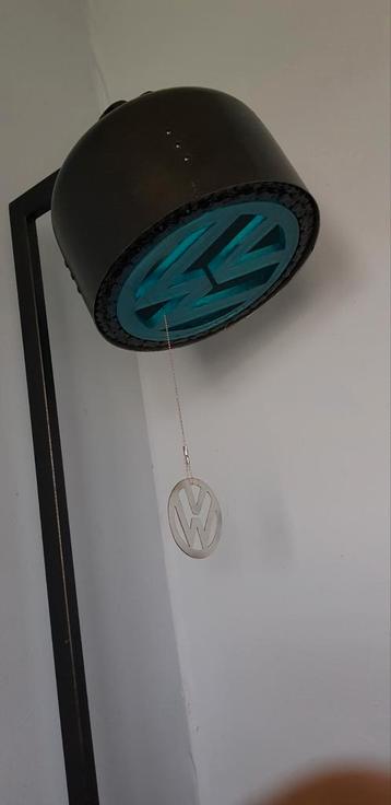 VW staanlamp beschikbaar voor biedingen