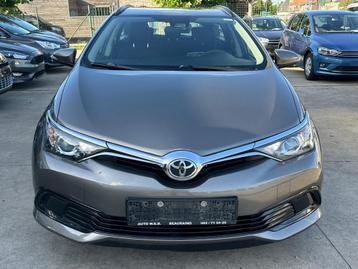 Toyota Auris 1.4 essence 2017 euro 6b disponible aux enchères