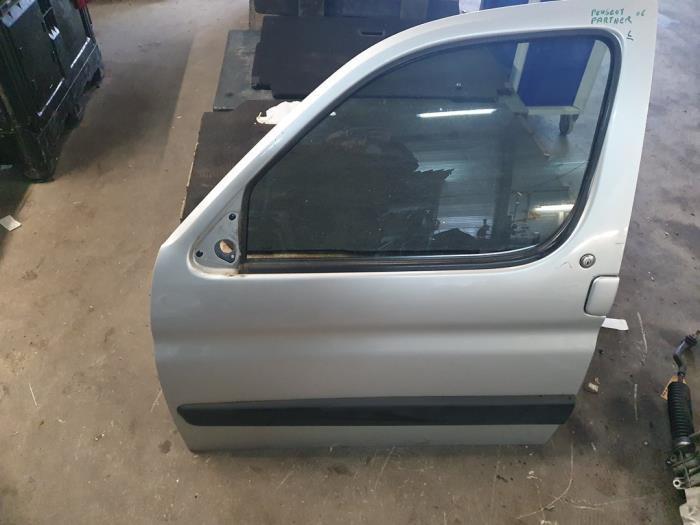 Portier 4Deurs links-voor van een Peugeot Partner (EZRC), Auto-onderdelen, Carrosserie, Deur, Peugeot, Gebruikt, 3 maanden garantie