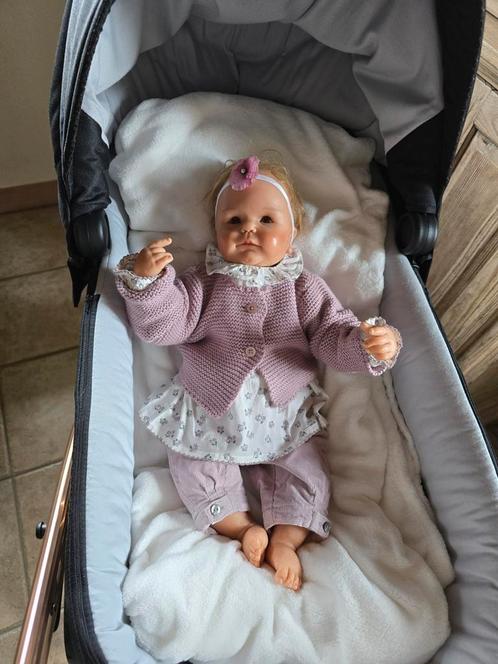Mooie babypop ., Verzamelen, Poppen, Zo goed als nieuw, Pop, Verzenden