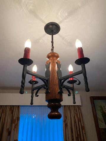 Luster beschikbaar voor biedingen