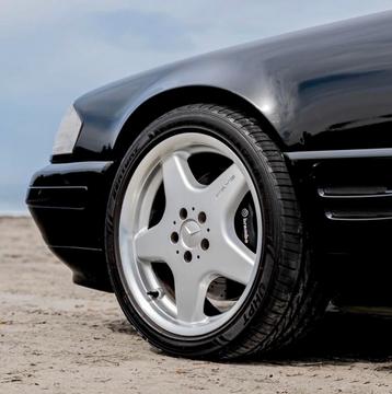 ✅ Mercedes AMG velgen 18 duim beschikbaar voor biedingen