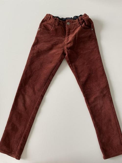 Bruine kwalitatieve fluwelen broek maat 134, Kinderen en Baby's, Kinderkleding | Maat 134, Zo goed als nieuw, Jongen, Broek, Ophalen of Verzenden