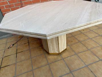 Travertin eetkamertafel beschikbaar voor biedingen