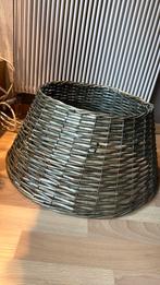 Rieten stuk om de kerstboom voet te verbergen, Huis en Inrichting, Lampen | Lampenkappen, Ophalen, Zo goed als nieuw