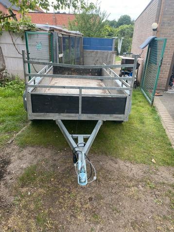 Aanhangwagen beschikbaar voor biedingen