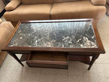 Salontafel beschikbaar voor biedingen