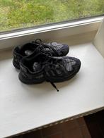 Adidas Yung 1 maat 44, Sport en Fitness, Dansen, Ophalen of Verzenden, Gebruikt, Schoenen