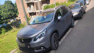 A vendre ou échange  peugeot 2008., Autos, Argent ou Gris, Achat, Noir, 5 places