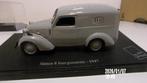 SIMCA 8 FOURGON "LA POSTE" 1/43,IMPECCABLE sur socle., Enlèvement ou Envoi, Comme neuf, Voiture, Autres marques