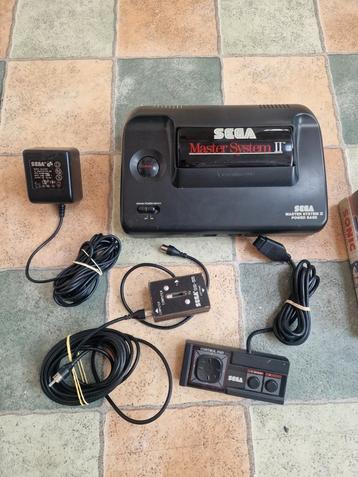 SEGA Master System II + Sonic 1 & 2 + manette  beschikbaar voor biedingen