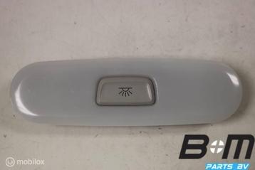 Binnenverlichting achterin Audi A4 8K beschikbaar voor biedingen