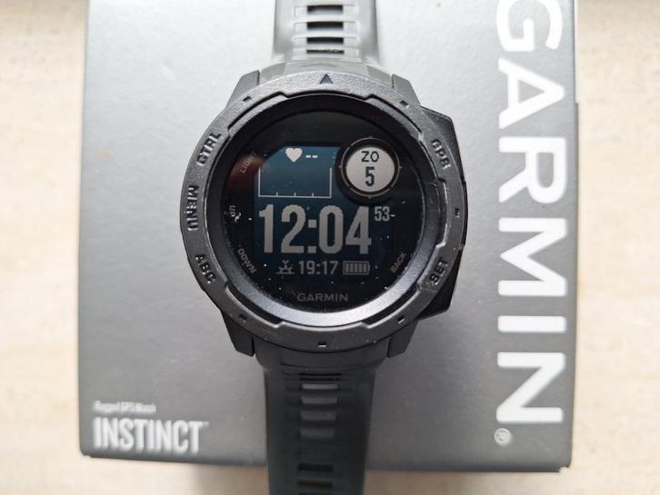 Garmin Instinct sporthorloge, Handtassen en Accessoires, Sporthorloges, Gebruikt, Grijs, Afstand, Calorieverbanding, GPS, Hartslag