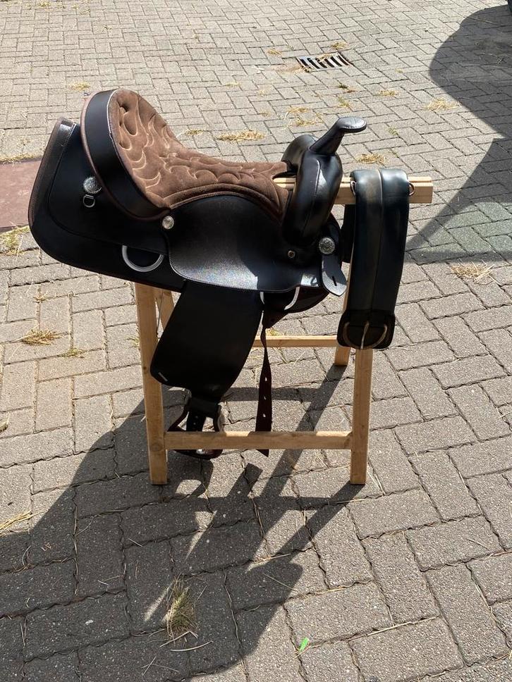 Western zadel Premiére, Dieren en Toebehoren, Paarden en Pony's | Beschermers, Gebruikt, Rijden, Ophalen of Verzenden