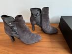 Dames laarsjes mt 41, Kleding | Dames, Verzenden, Lage of Enkellaarzen, Zo goed als nieuw, Grijs