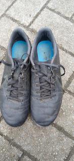 Voetbalschoenen!, Sport en Fitness, Ophalen of Verzenden, Zo goed als nieuw