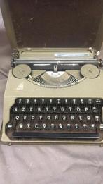 machine à écrire, Gebruikt