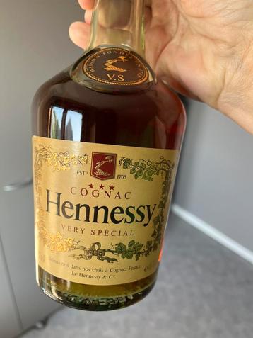 Cognac Hennessy, Enlèvement, Neuf
