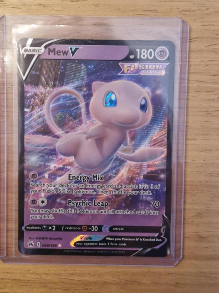 Mew V, Hobby en Vrije tijd, Verzamelkaartspellen | Pokémon, Nieuw, Losse kaart, Verzenden