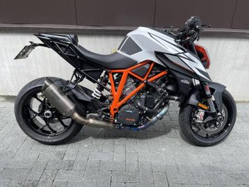 Ktm 1290 Super Duke R 2020, White