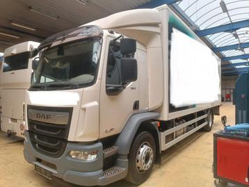 DAF LF 320 FA met laadklep