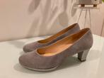 Feestelijke grijze pumps Gabor M39, Kleding | Dames, Schoenen, Nieuw, Ophalen of Verzenden, Schoenen met hoge hakken, Grijs
