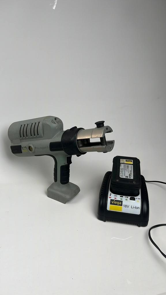 Viega Pressgun AF 1507392 Persmachine in draagkoffer, Doe-het-zelf en Bouw, Gereedschap | Overige machines, Gebruikt, Ophalen of Verzenden