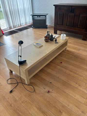 Salontafel beschikbaar voor biedingen