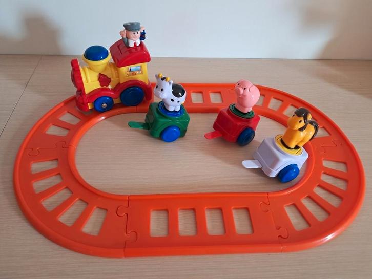 Treintje met licht en geluid., Enfants & Bébés, Jouets | Circuits, Comme neuf, Enlèvement ou Envoi