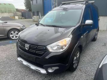 Dacia Dokker Stepway 1.6i//gps//camera//// FRAIS CARROSSERIE beschikbaar voor biedingen